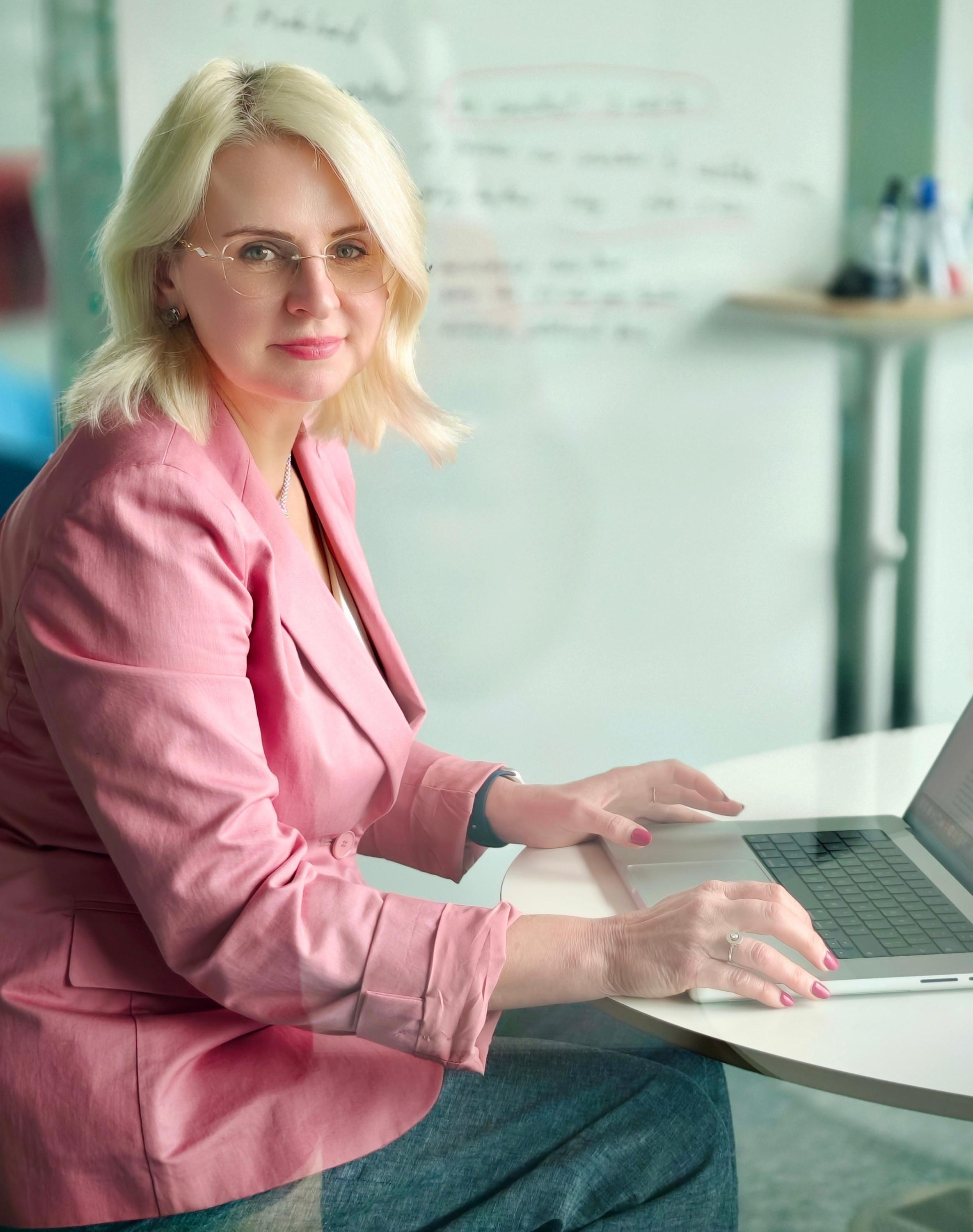 Irina Tsvigun — Operations Director, Elite Language Solutions